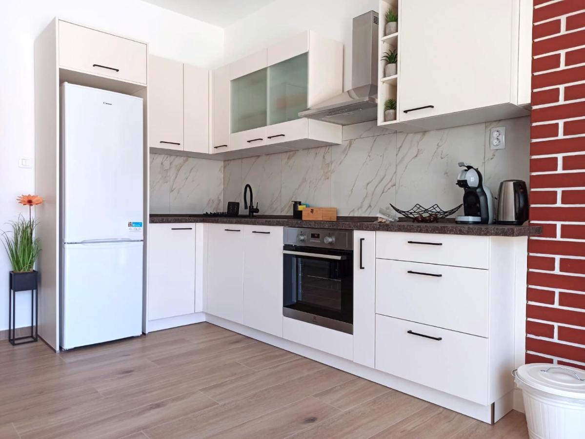 New! Apartment Terrazen Split - Free Car Parking Extérieur photo